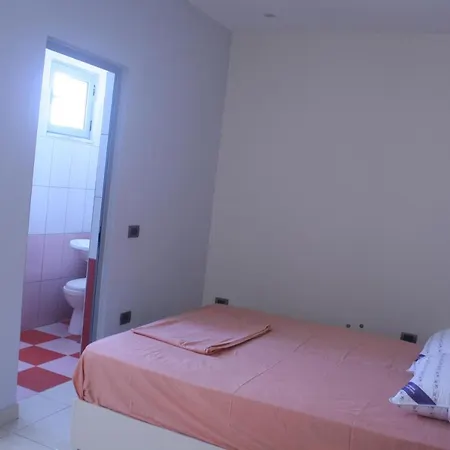 Sarda Hotell